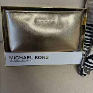 NEW! Michael Kors adjustable belt bag!
